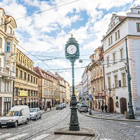 Bright Studio Close To Charles Bridge And Prague Castle Lägenhet Exteriör bild