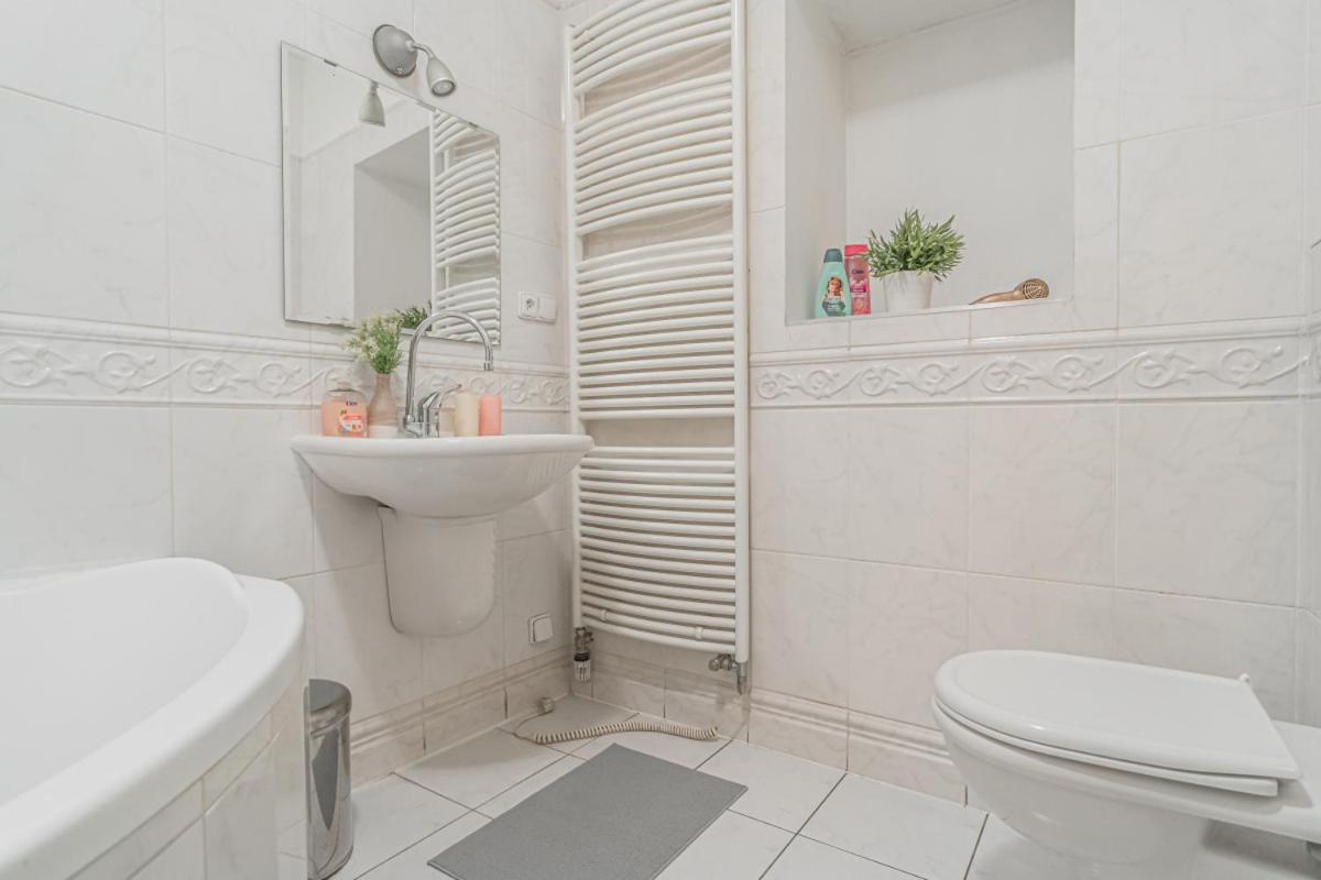 Bright Studio Close To Charles Bridge And Prague Castle Lägenhet Exteriör bild