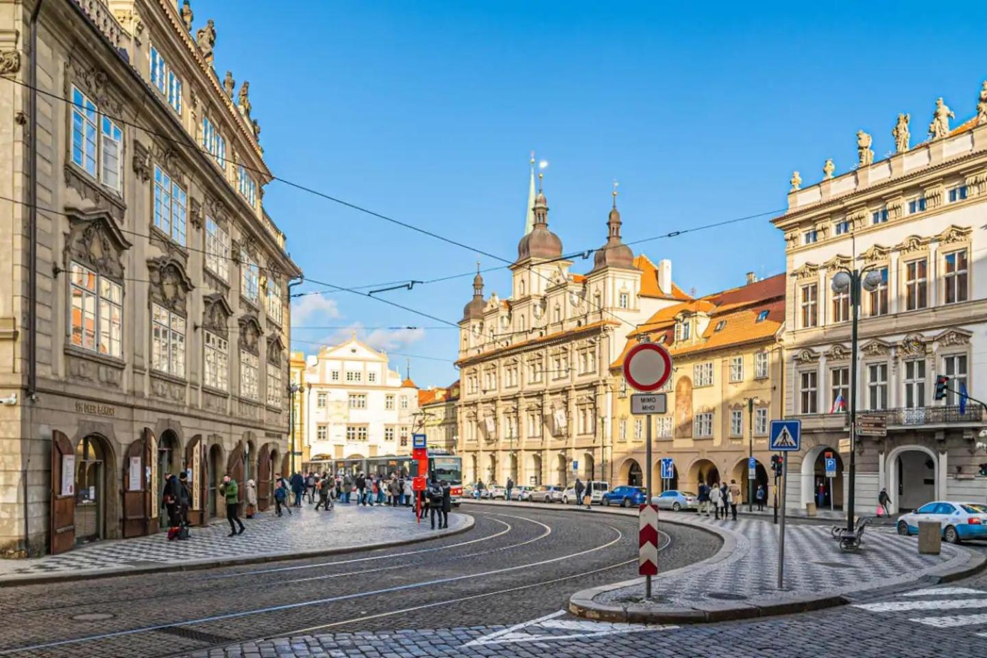 Bright Studio Close To Charles Bridge And Prague Castle Lägenhet Exteriör bild